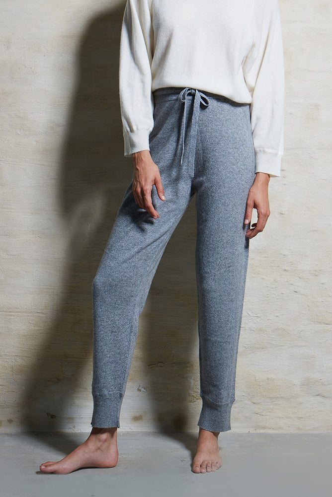 #2724 - Womens Jogger Pants in Cashmere