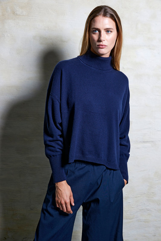 #2712 - Womens Turtleneck Sweater